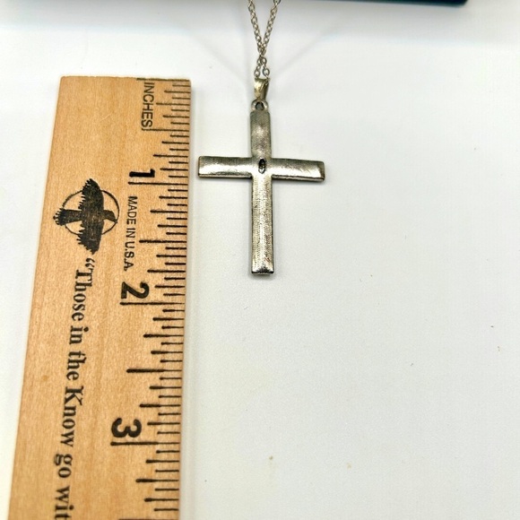 Vintage Silver and Gold Cross Pendant Necklace​​​ - Picture 5 of 8